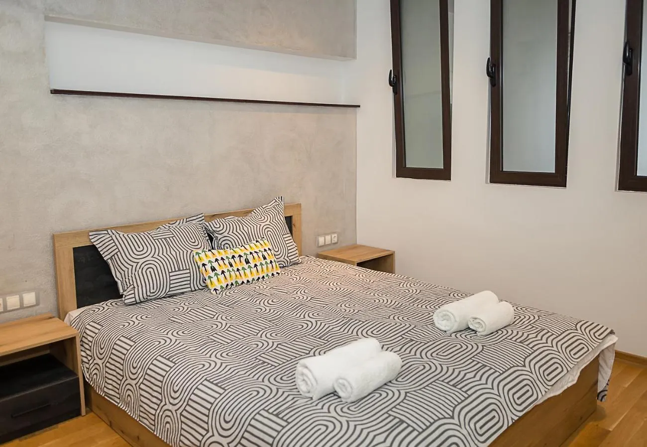 Apartment Modern Elegance In Varna - Spacious 3-Bedroom Home By Flat Mаnаger