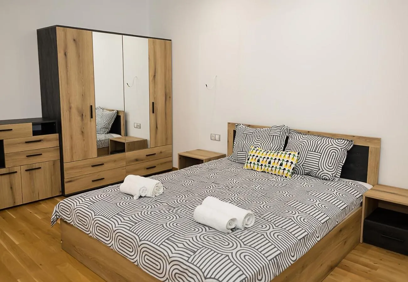 Apartment Modern Elegance In Varna - Spacious 3-Bedroom Home By Flat Mаnаger Bulgaria